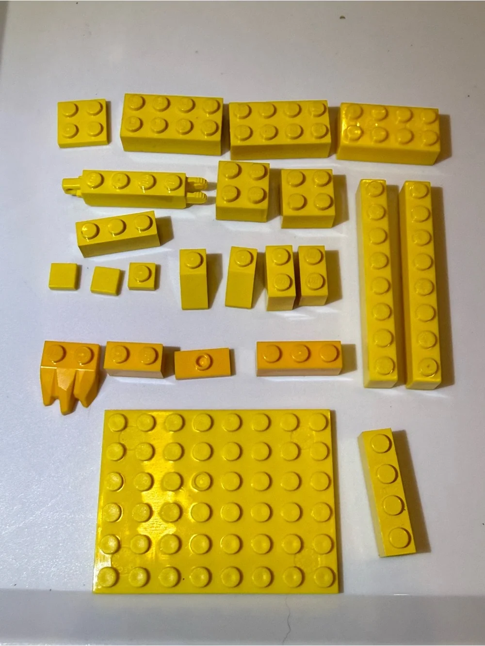 LEGO yellow 23 pieces blocks planks parts pieces lot